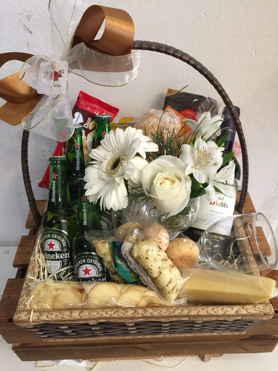 Cesta mix cerveja, vinho e café