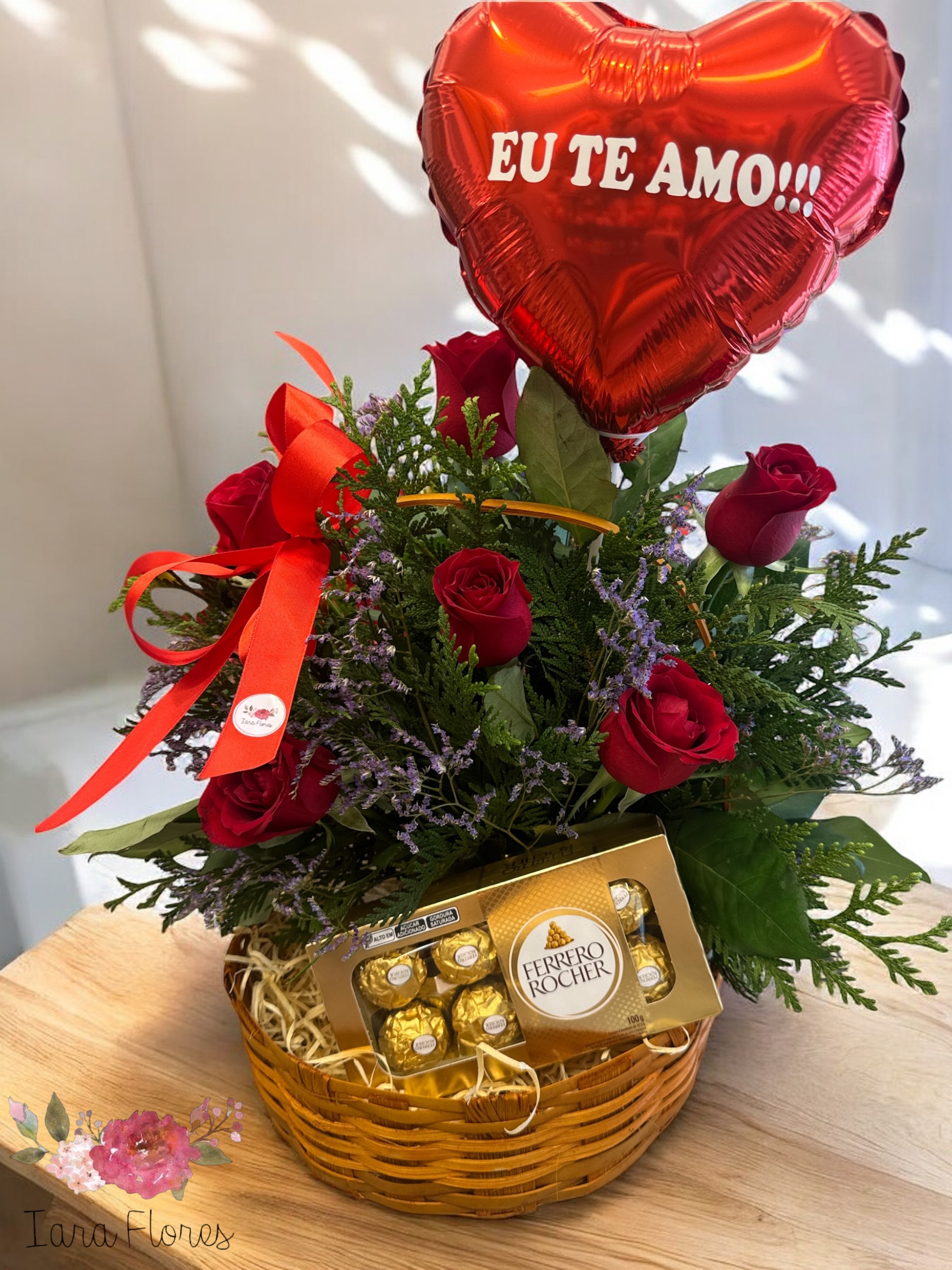 cesta de rosas chocolates